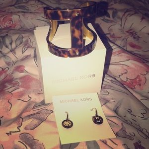Michael Kors bangle bracelet & earrings set